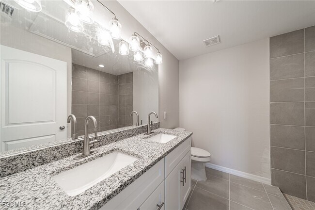 Photo - 2122 NW 9th Ave