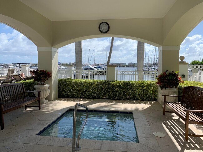 Photo - 802 W Windward Way Unit Ph15