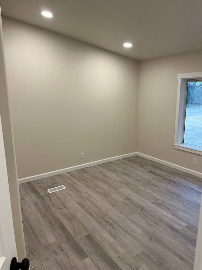 Photo - 15054 Glenwood Rd SW
