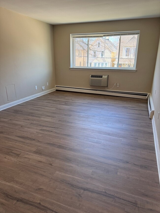 Photo - 2260 N Summit Ave Unit 105