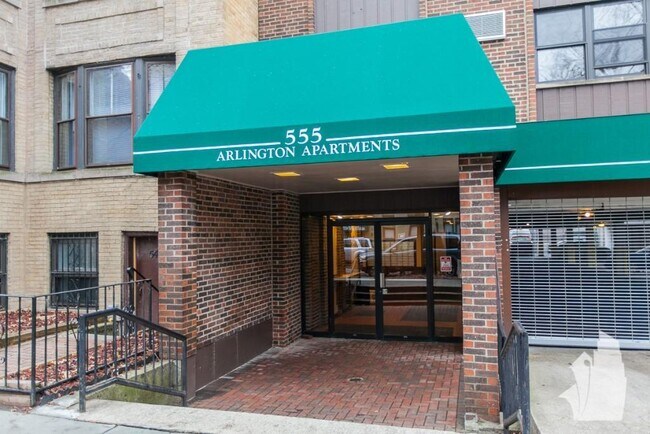 Photo - 555 W Arlington Pl Unit 203