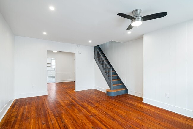 Photo - 6018 Irving St