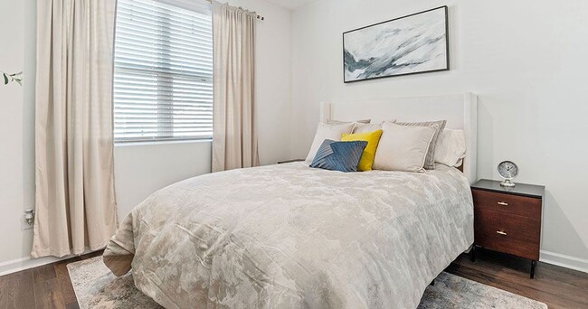 Photo - Poplar Village