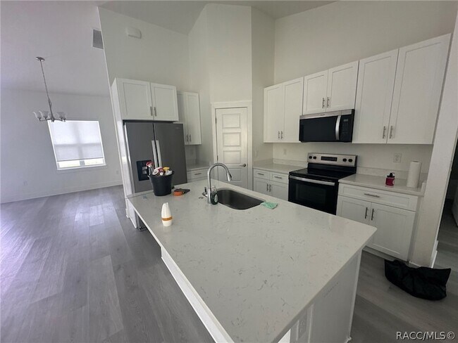 Photo - 2810 W Huron Ln