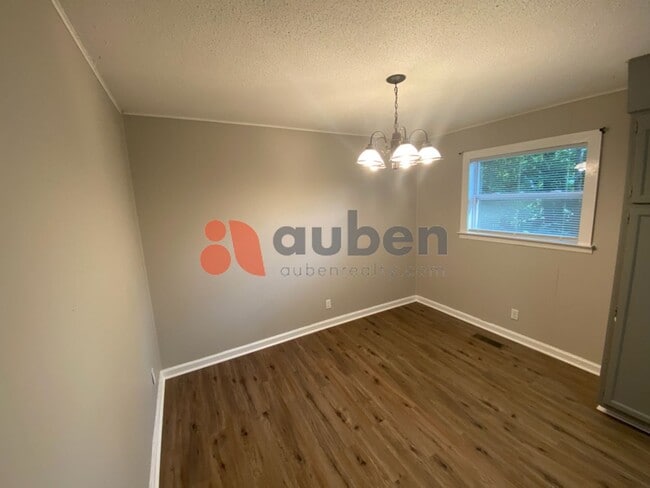 Photo - Nicely updated 3 bed 1.5 bath home in Hixson