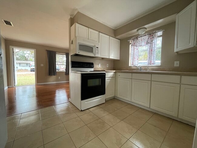 Photo - 1127 Jones Ave Unidad 1127