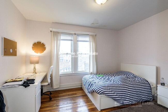 Photo - 229 Chestnut Hill Ave Unit 1