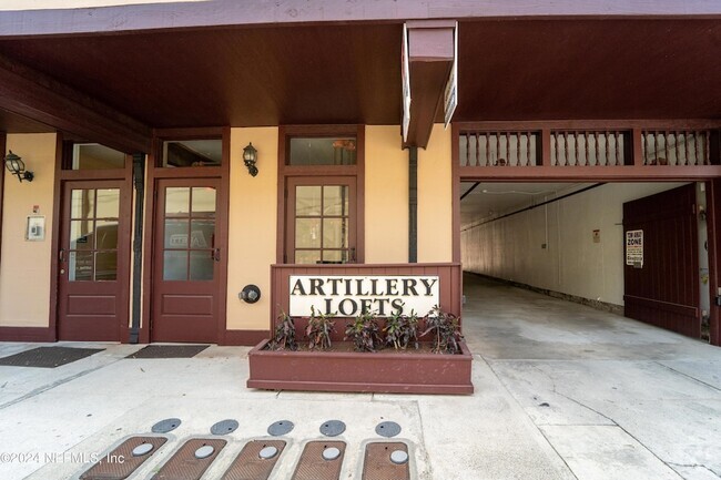 Building Photo - 4 Artillery Ln Unit 5 Rental