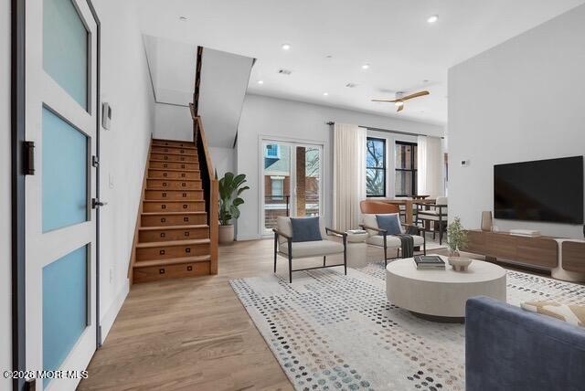 Building Photo - 42 Monmouth St Unit C