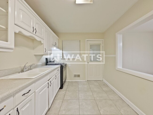 Photo - 4-Bedroom, 1.5-Bath Home in Hueytown