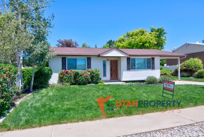 Photo - 239 E 9585 S