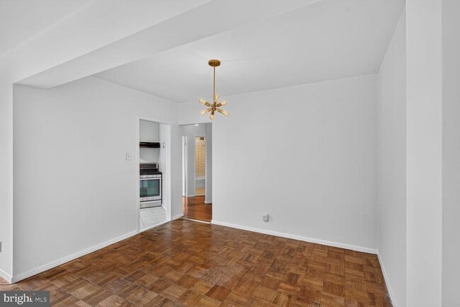 4200 Cathedral Ave NW Unit 1009
