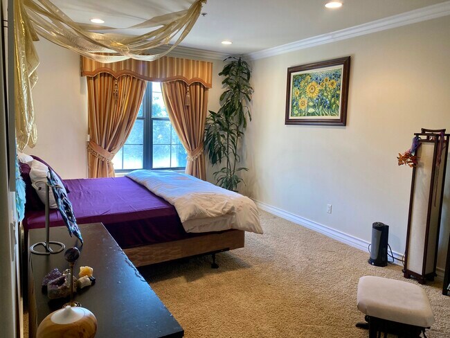 California King Bed Suite - 12045 Hoffman St Condo Unit 4