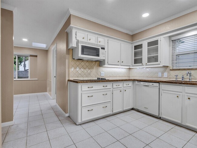 Photo - 6702 Moccasin Bend Dr