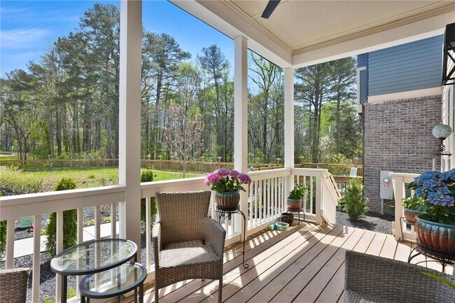 Photo - 2159 James Aly House