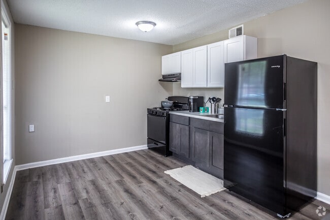 Interior Photo - Villages at Harrison Creek- $1000.00 off! Rental