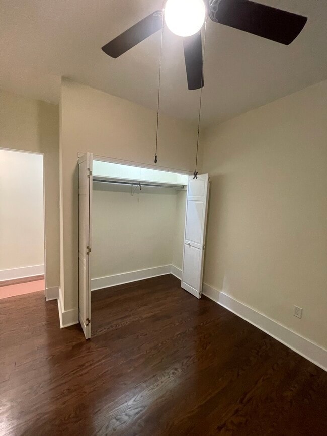 Photo - 3555 S King Dr