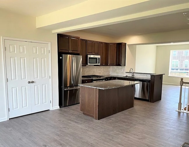 Photo - 1391 Black Forest Dr