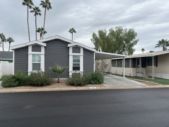 Photo - 201 S Greenfield Rd