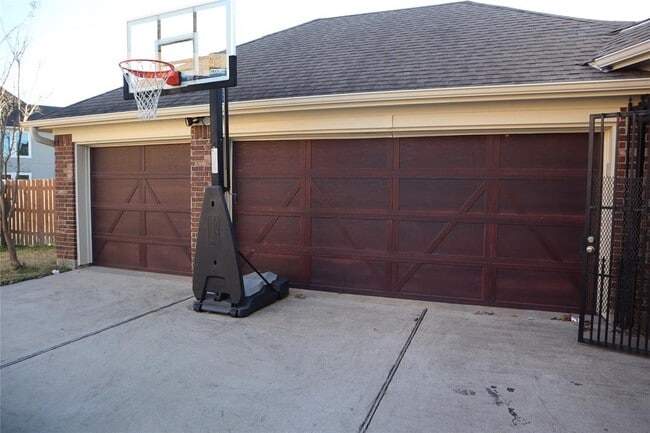 Photo - 10014 Hazel Woods Ct