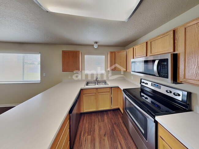 Photo - 2996 E 1530 S