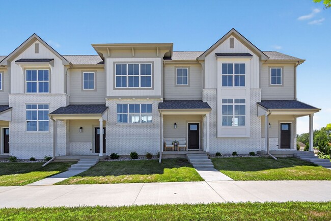Building Photo - BRAND NEW: Kettlestone Central Townhomes for Rent