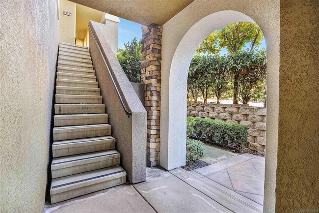 Photo - 162 Via Montisi