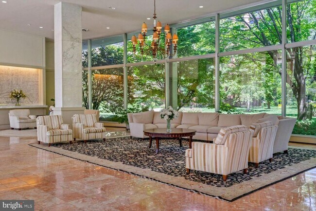 Photo - Wesley Heights Two Bedroom, Two Baths, Fur...