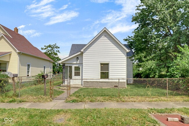Photo - 2400 Walnut St House