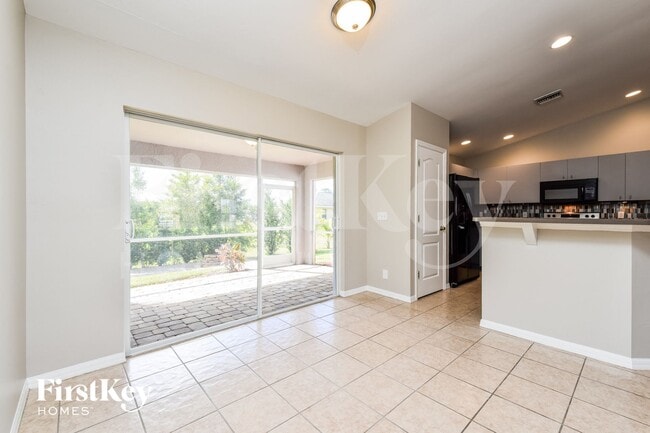 Photo - 1220 Bayou St E