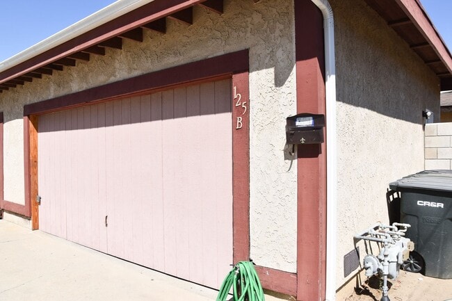 Building Photo - Cypress (125-127) South Unit Cypress (125) #B Rental
