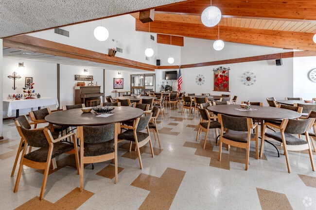 Sala de la Comunidad - Westview Village (55+ Community)