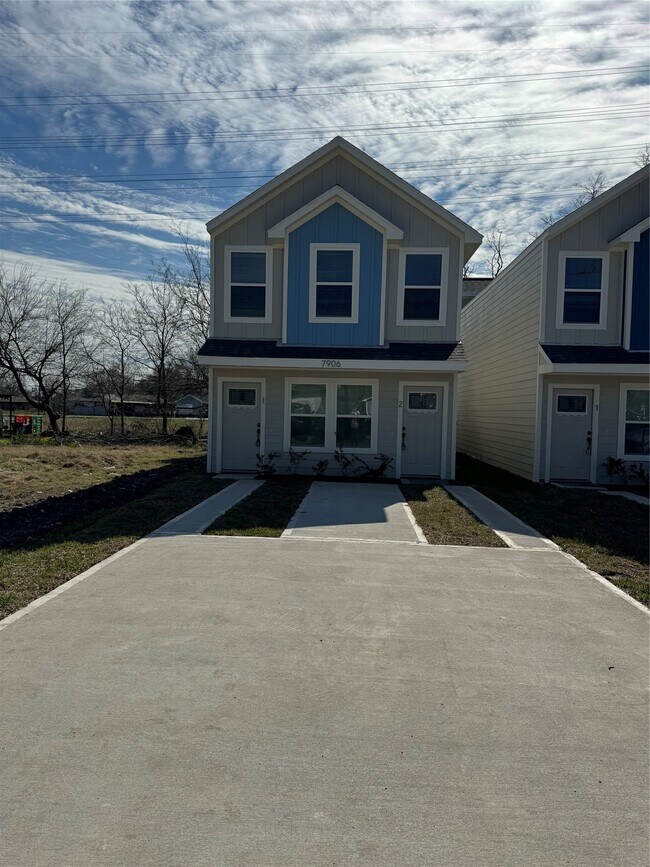 Photo - 7906 Sexton St