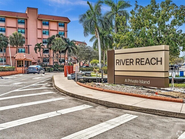 Building Photo - 1101 River Reach Dr Unit 302 Rental