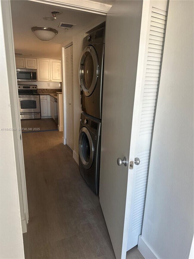 Photo - 520 SE 5th Ave Unit 3503