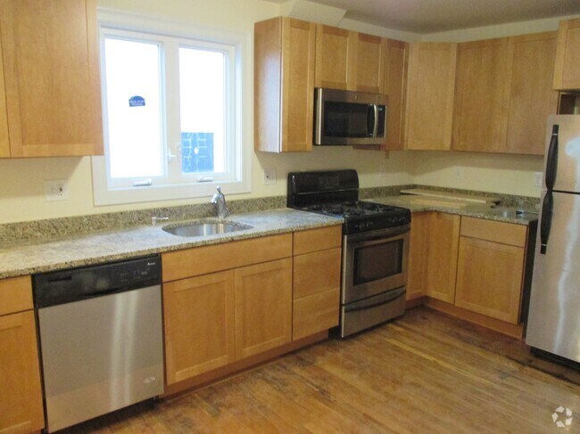Building Photo - 78 Ten Hills Rd Unit 1 Rental