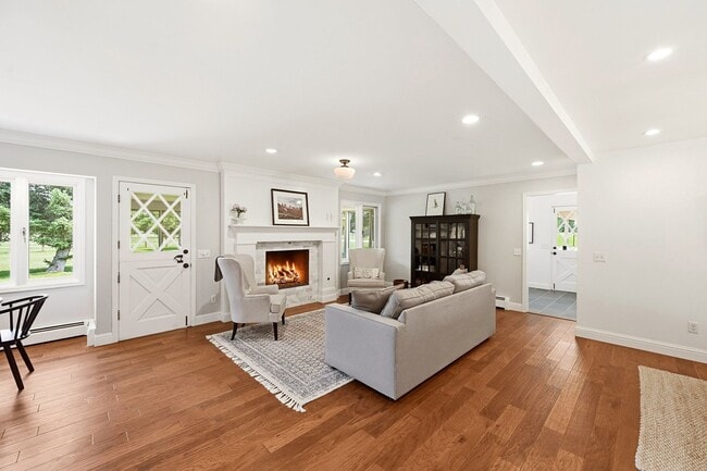 Photo - 4BR Modern Farmhouse w/ Flatirons Views