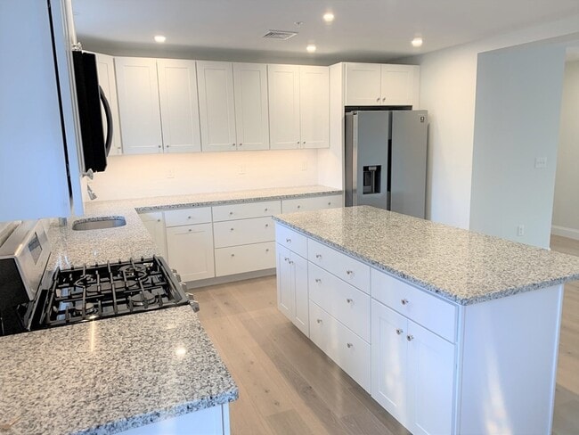 Photo - 1 Broadway Ave Unit 6