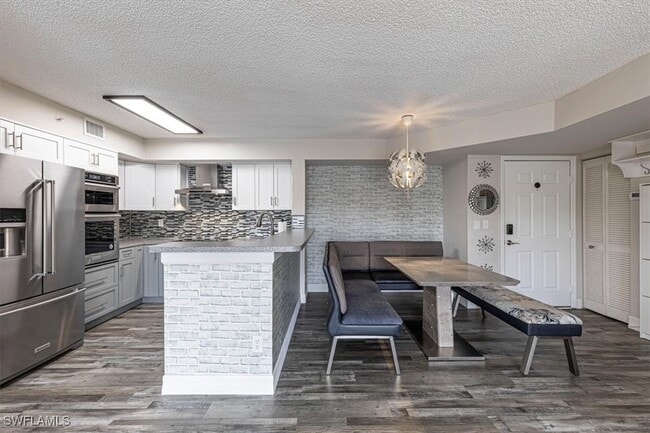 Building Photo - 1205 Wildwood Lakes Blvd Unit 206 Rental
