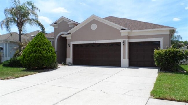 Photo - 1029 Millebourne Way