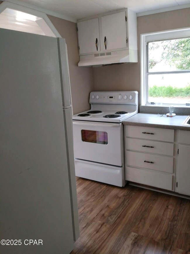 Photo - 5120 E 11th St