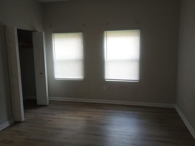 Photo - 184 Knuckles St