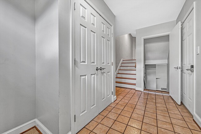 Photo - 2221 Jefferson St SW