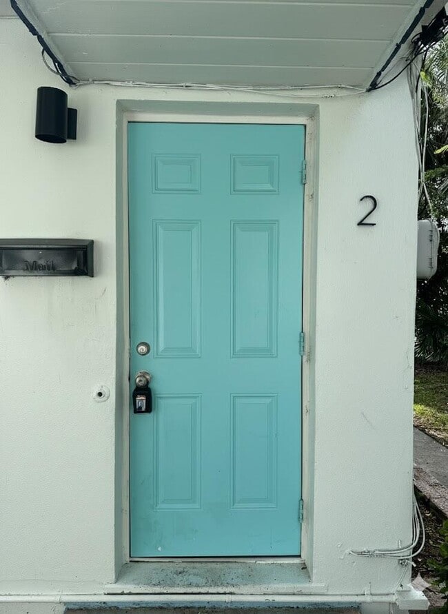 Building Photo - 178 E 27th St Unit 2