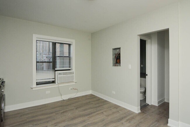 Photo - 434.5 W Belden Ave Unidad 403B