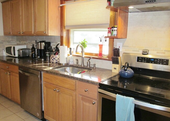 Photo - 81 Anderson St Unit 2