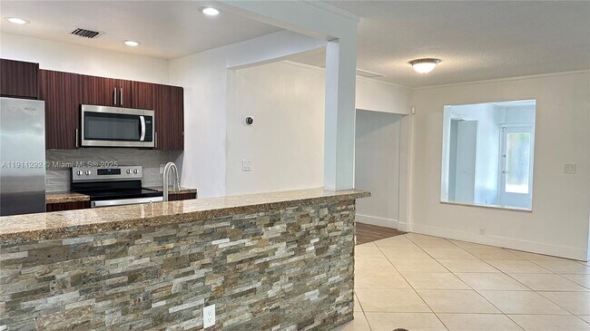 Photo - 4460 NE 13th Terrace