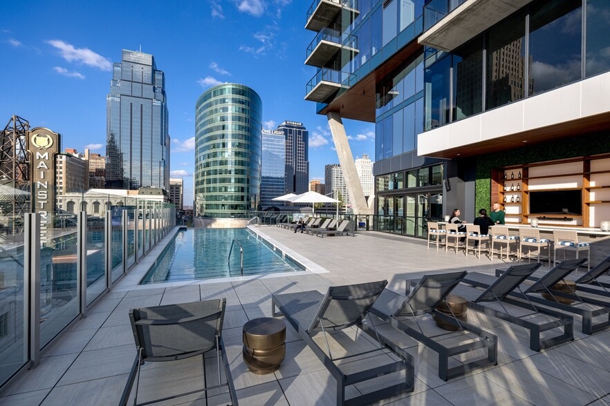 The Infinity-Edge Pool at Three Light Luxury Apartments