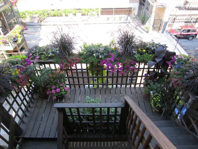 Photo - 5751-53 N Winthrop Ave.