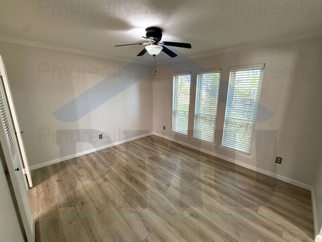 Photo - AVAILABLE NOW!!! Beautiful 4-bedroom, 2.5-bath home in the heart of Richardson